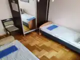 Кровать в общем номере (мужской номер)