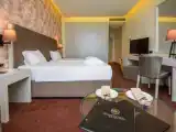 Двухместный номер Стандарт с балконом и с видом на город