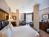 Corner Suite