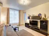 Апартаменты с балконом и с красивым видом из окна