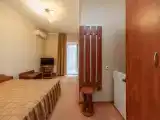 Двухместный номер Север - Стандарт с балконом и с видом на горы