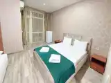 Трёхместный номер Комфорт с балконом и с красивым видом из окна