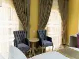 Luxe с балконом и с видом на город