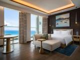 Двухместный люкс with Club Lounge Executive с балконом и с видом на море
