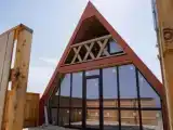 Семейный коттедж с красивым видом из окна