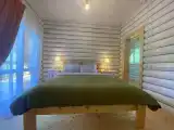 Коттедж с балконом