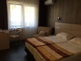Трёхместный номер Стандарт с балконом и с красивым видом из окна