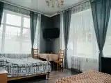 Трёхместный номер Superior с балконом