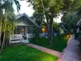 Двухместная вилла с видом на сад