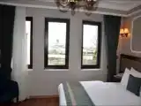 Двухместный номер Deluxe с частичным видом на море