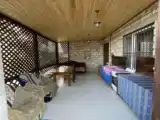 Коттедж с балконом