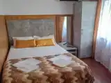 Двухместный номер Эконом с балконом и с видом на внутренний двор