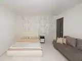 Студия с красивым видом из окна