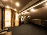 Люкс с балконом и с видом на горы