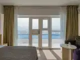Двухместный номер Стандартный у бассейна с видом на море