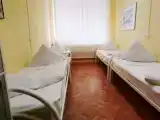 Кровать в общем номере (мужской номер)