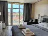 Люкс с балконом и с видом на горы
