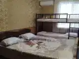 Четырёхместный номер Эконом с видом на внутренний двор