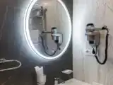 Коттедж с 2 комнатами с балконом