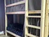 Кровать в общем номере (женский номер)