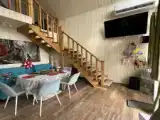 Коттедж с 3 комнатами с красивым видом из окна