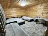 Четырёхместный коттедж с красивым видом из окна