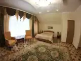 Люкс с балконом и с видом на внутренний двор
