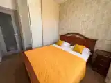 Апартаменты с 3 комнатами с балконом и с красивым видом из окна