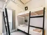 Кровать в общем номере