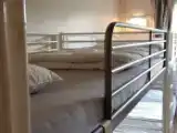 Кровать в общем номере (женский номер)