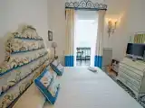 Двухместный номер c Видом на море Classic с балконом