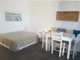 Студия с видом на море