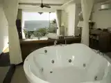 Люкс с видом на океан