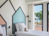 Четырёхместный семейный люкс Finest Club Imperial Plunge Pool