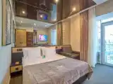 Двухместный номер с террасой Стандарт с частичным видом на море