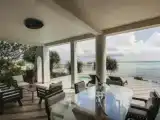 Вилла с 4 комнатами с видом на море