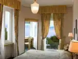 Двухместный номер с видом на озеро
