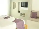 Двухместный люкс с мини бассейном-джакузи Imerovigli Spa