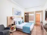 Двухместный номер Deluxe с частичным видом на море