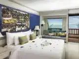 Двухместный номер Deluxe с балконом и с видом на море