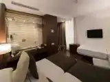 Номер Triple