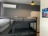 Кровать в общем номере (мужской номер)