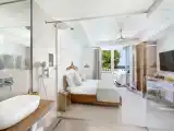 Двухместный номер с балконом и видом на море