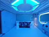 Двухместная капсула