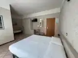 Трёхместный номер для людей с ограниченными возможностями