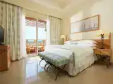 Двухместный люкс Deluxe c 1 комнатой с видом на море