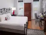Номер с балконом и с видом на реку