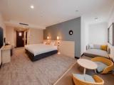Двухместный номер Deluxe with Raised Floor