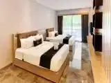Четырёхместный семейный люкс с балконом
