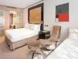 Трёхместный номер Meliá с видом на город